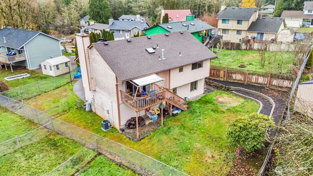 1072 NE Lombard Court, Bremerton, WA 98311