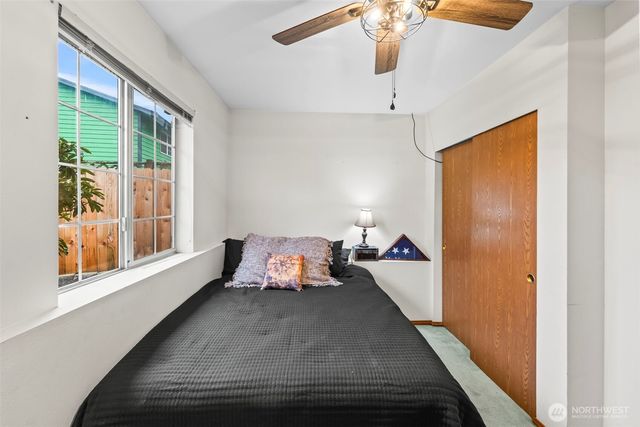 1072 NE Lombard Court, Bremerton, WA 98311