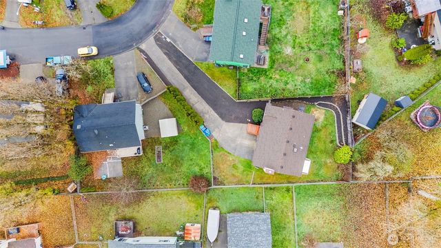 1072 NE Lombard Court, Bremerton, WA 98311