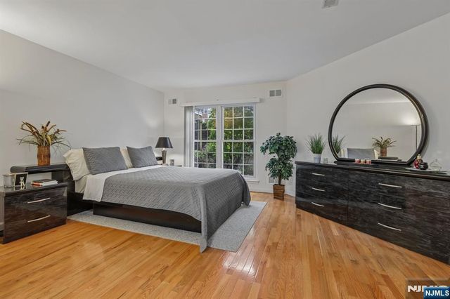 436 Lee Court 4133, Fort Lee, NJ 07024