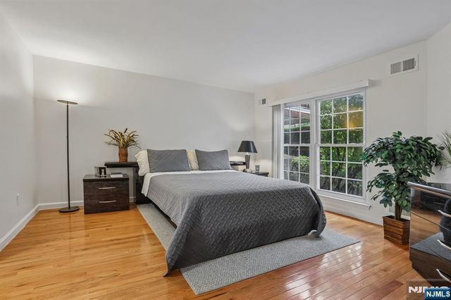 436 Lee Court 4133, Fort Lee, NJ 07024