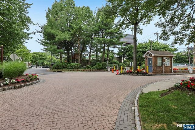 436 Lee Court 4133, Fort Lee, NJ 07024