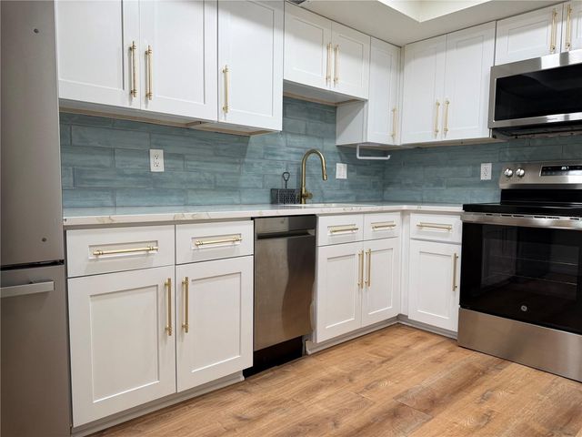 1001 77TH AVENUE N 102, St Petersburg, FL 33703