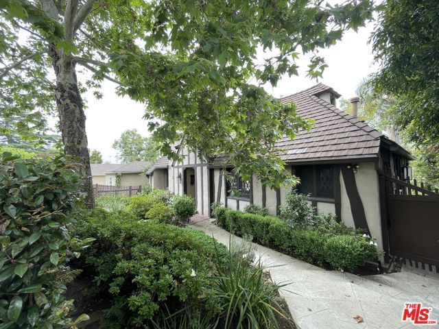 2667 LAKE VIEW Terrace, Los Angeles, CA 90039