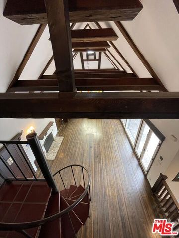 2667 LAKE VIEW Terrace, Los Angeles, CA 90039