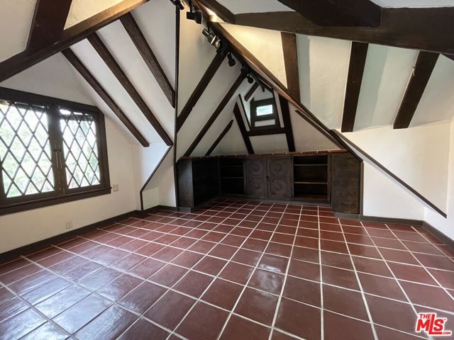 2667 LAKE VIEW Terrace, Los Angeles, CA 90039