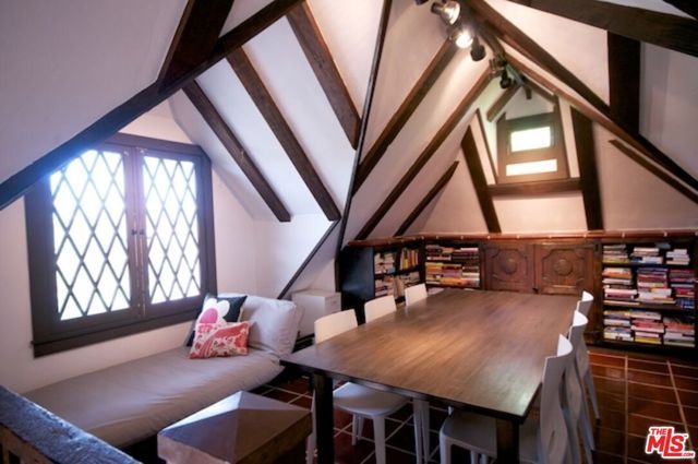 2667 LAKE VIEW Terrace, Los Angeles, CA 90039