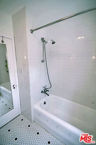 2667 LAKE VIEW Terrace, Los Angeles, CA 90039