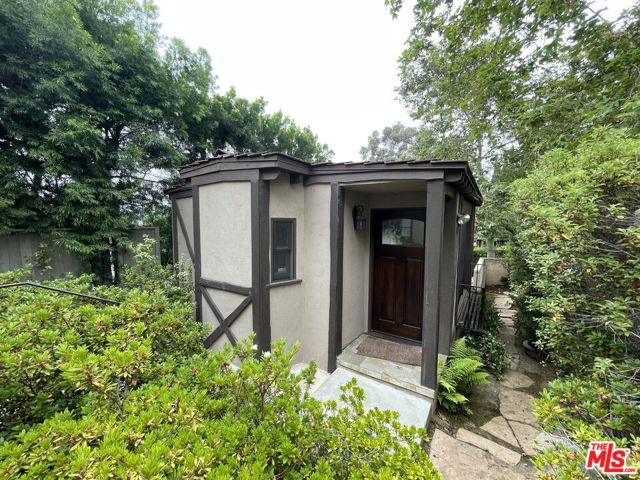 2667 LAKE VIEW Terrace, Los Angeles, CA 90039