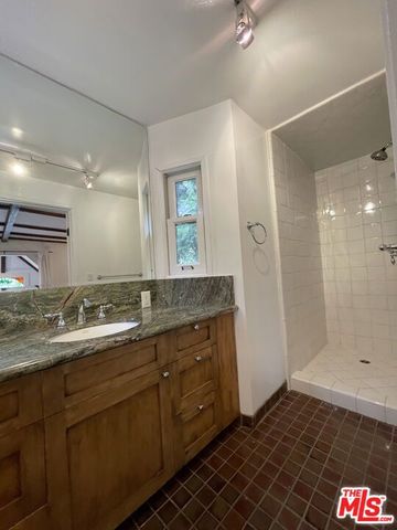 2667 LAKE VIEW Terrace, Los Angeles, CA 90039