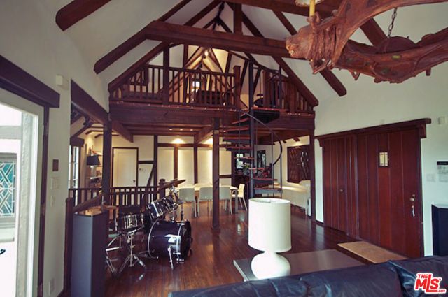 2667 LAKE VIEW Terrace, Los Angeles, CA 90039