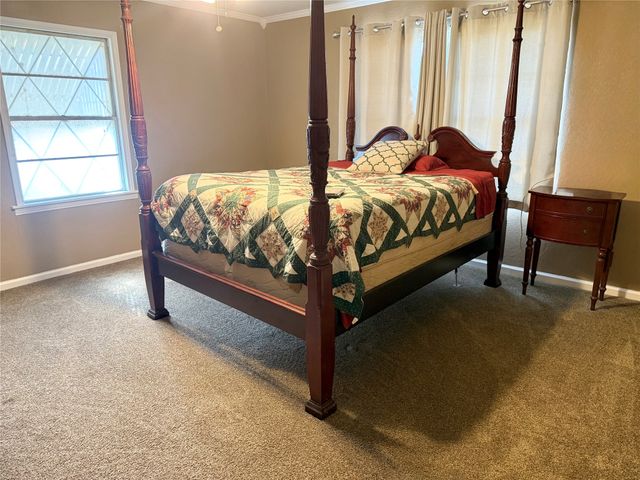 409 10th, Nocona, TX 76255