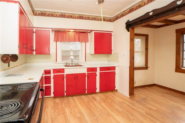 815 Broad Avenue NW, Canton, OH 44708