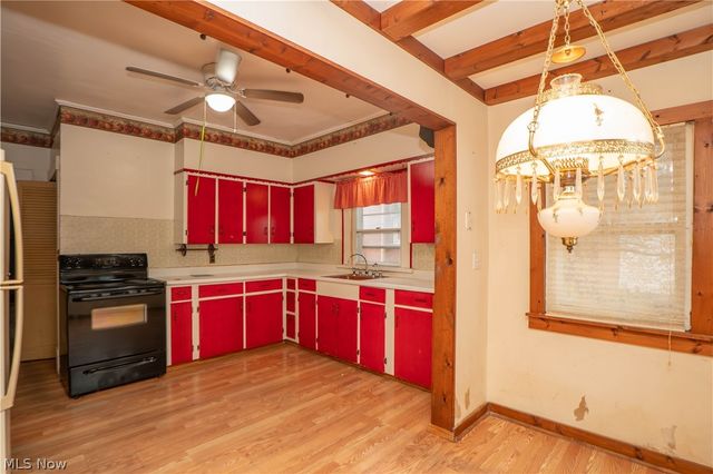 815 Broad Avenue NW, Canton, OH 44708