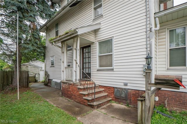 815 Broad Avenue NW, Canton, OH 44708