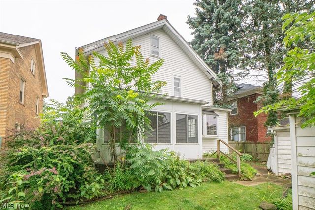 815 Broad Avenue NW, Canton, OH 44708