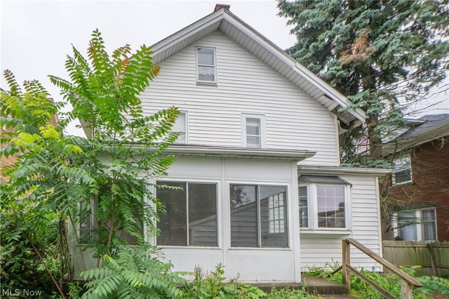 815 Broad Avenue NW, Canton, OH 44708