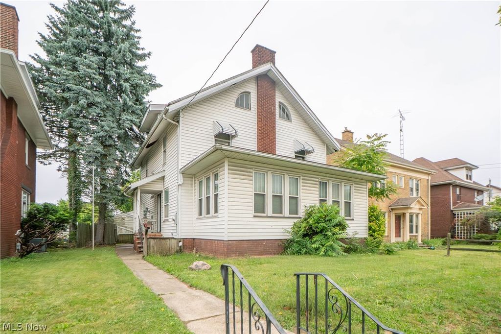 815 Broad Avenue NW, Canton, OH 44708