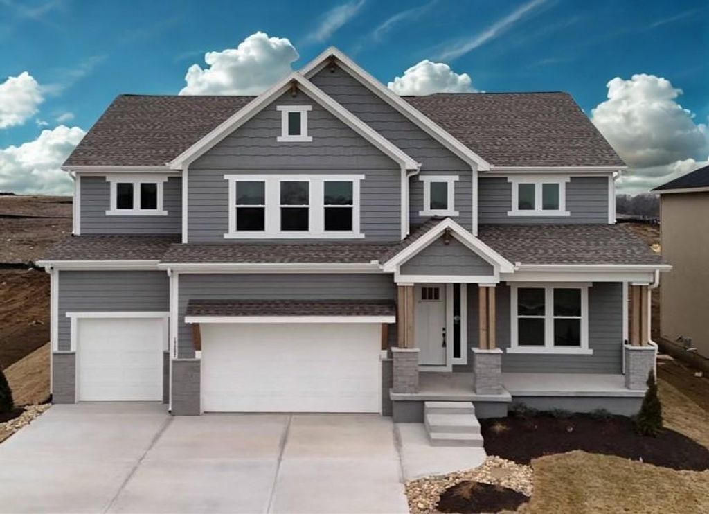 17168 S Laurelwood Street, Olathe, KS 66062