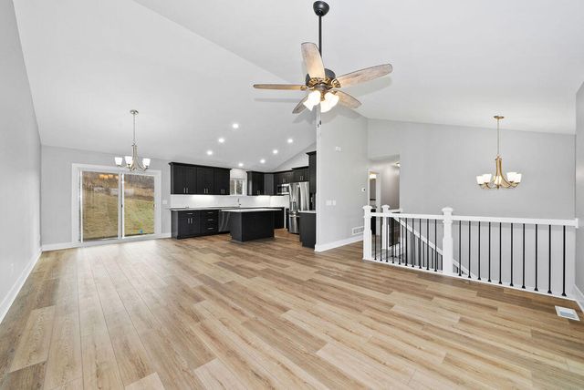 1318 SILVER Lane, Crescent, IA 51526