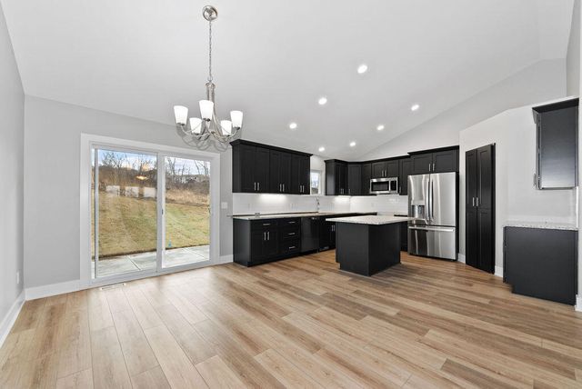 1318 SILVER Lane, Crescent, IA 51526