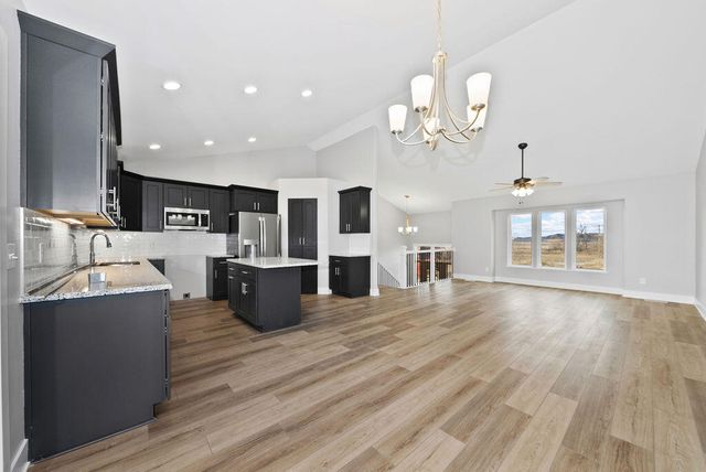 1318 SILVER Lane, Crescent, IA 51526