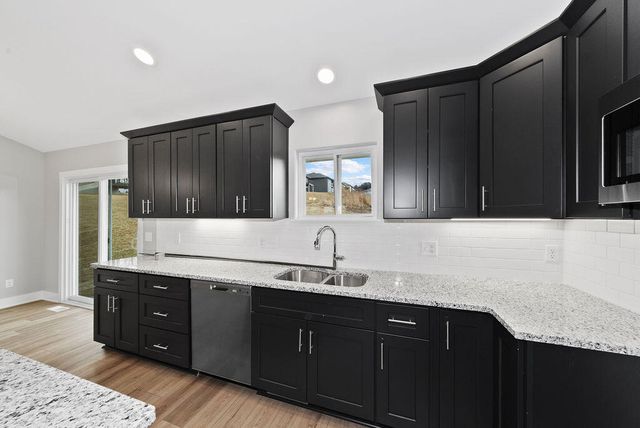 1318 SILVER Lane, Crescent, IA 51526