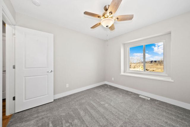 1318 SILVER Lane, Crescent, IA 51526