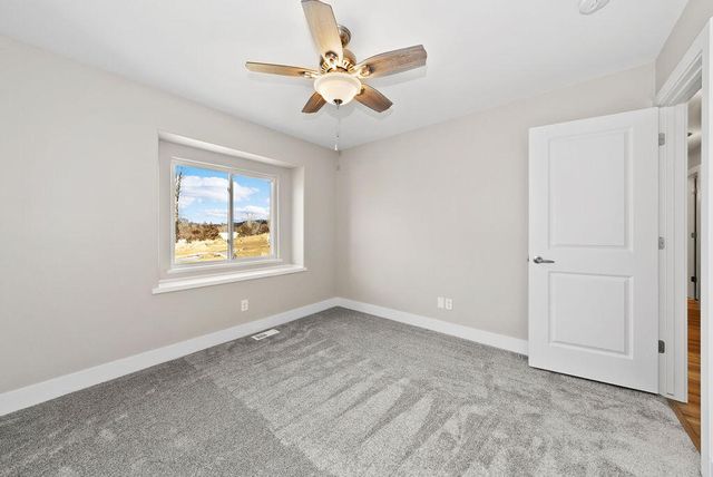 1318 SILVER Lane, Crescent, IA 51526