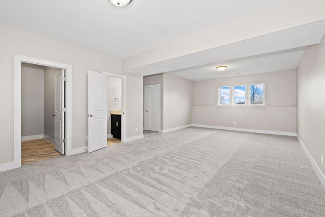 1318 SILVER Lane, Crescent, IA 51526