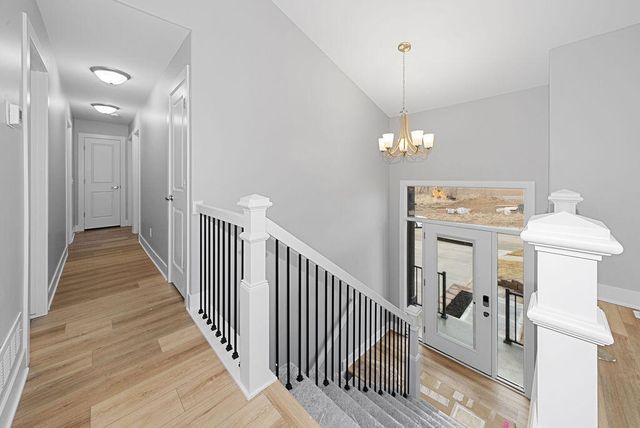 1318 SILVER Lane, Crescent, IA 51526