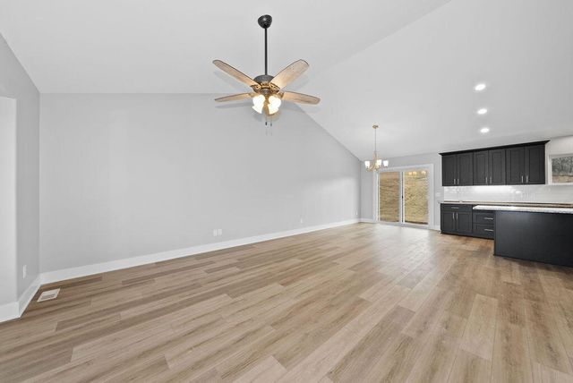 1318 SILVER Lane, Crescent, IA 51526