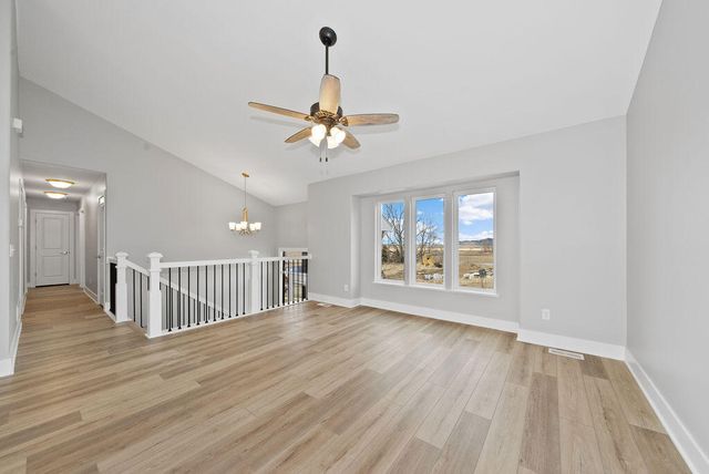 1318 SILVER Lane, Crescent, IA 51526