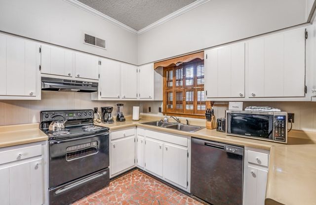 2044 POMONA AVE, Memphis, TN 38116