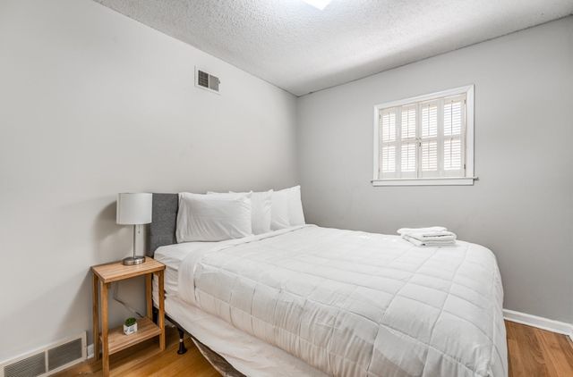 2044 POMONA AVE, Memphis, TN 38116