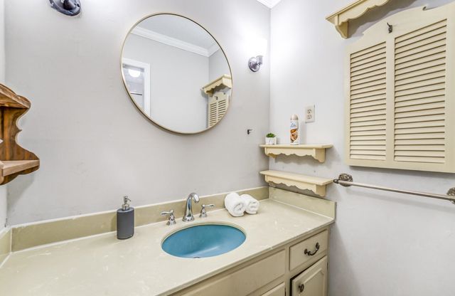 2044 POMONA AVE, Memphis, TN 38116