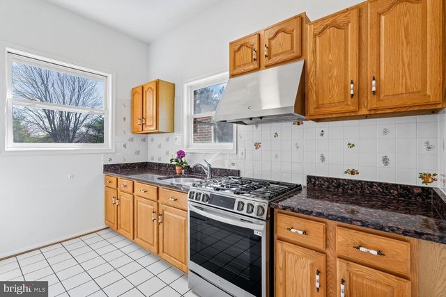 2950 HOBBS RD, Glenwood, MD 21738