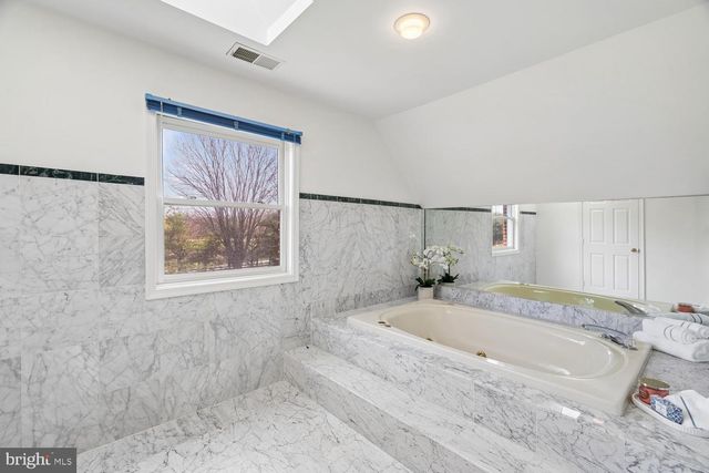 2950 HOBBS RD, Glenwood, MD 21738