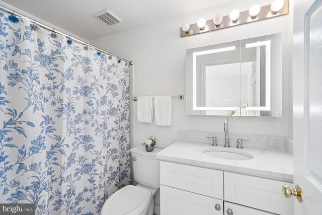 2950 HOBBS RD, Glenwood, MD 21738