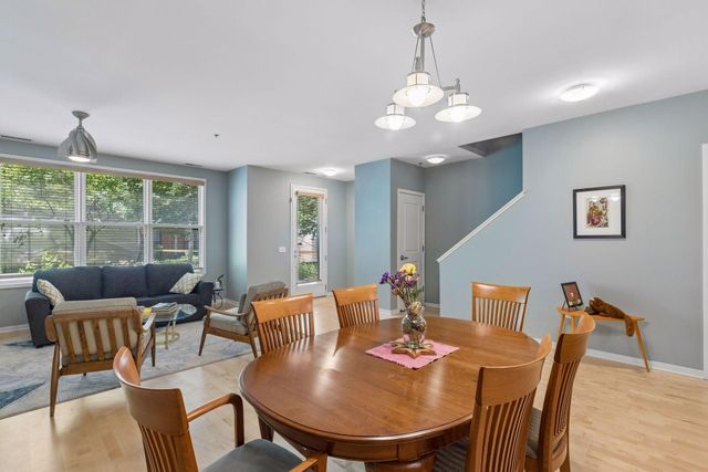 209 8th Street E 109, Saint Paul, MN 55101
