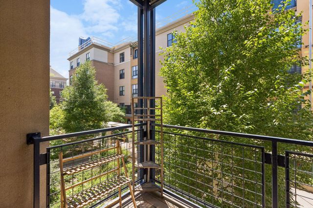 209 8th Street E 109, Saint Paul, MN 55101