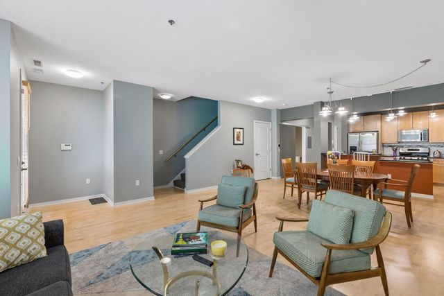 209 8th Street E 109, Saint Paul, MN 55101