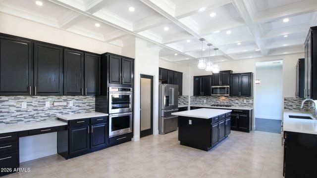 3937 E TAURUS Place, Chandler, AZ 85249