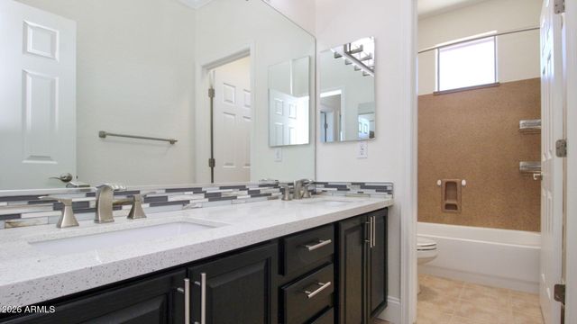 3937 E TAURUS Place, Chandler, AZ 85249