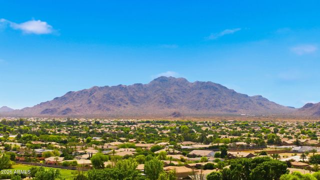 3937 E TAURUS Place, Chandler, AZ 85249