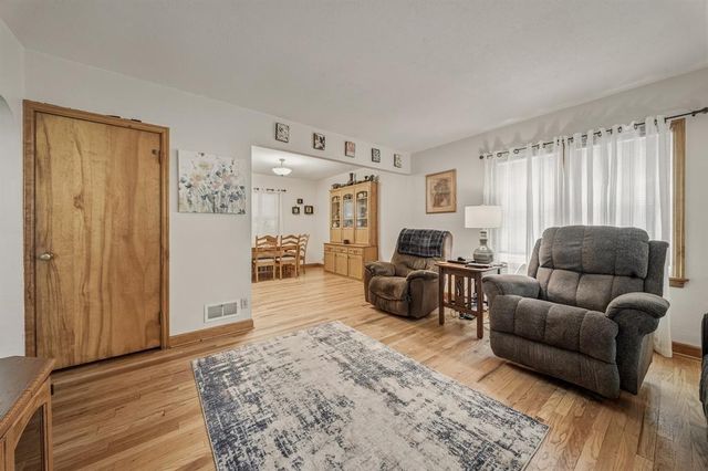 637 Harding Street, Chippewa Falls, WI 54729