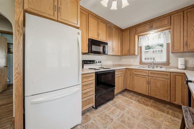 637 Harding Street, Chippewa Falls, WI 54729
