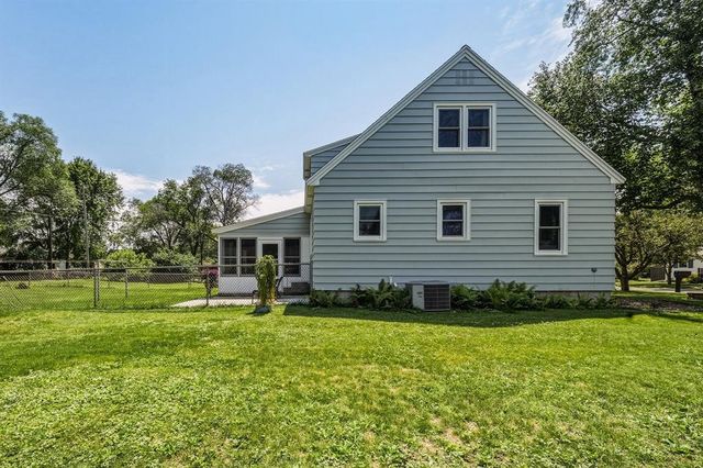 637 Harding Street, Chippewa Falls, WI 54729