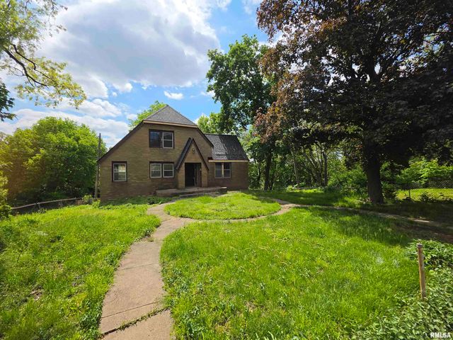 1530 NE GLEN OAK Avenue, Peoria, IL 61603