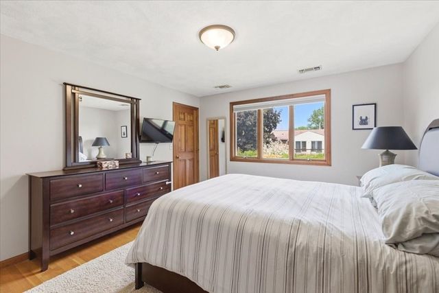 27 Feeney Road, Norwood, MA 02062